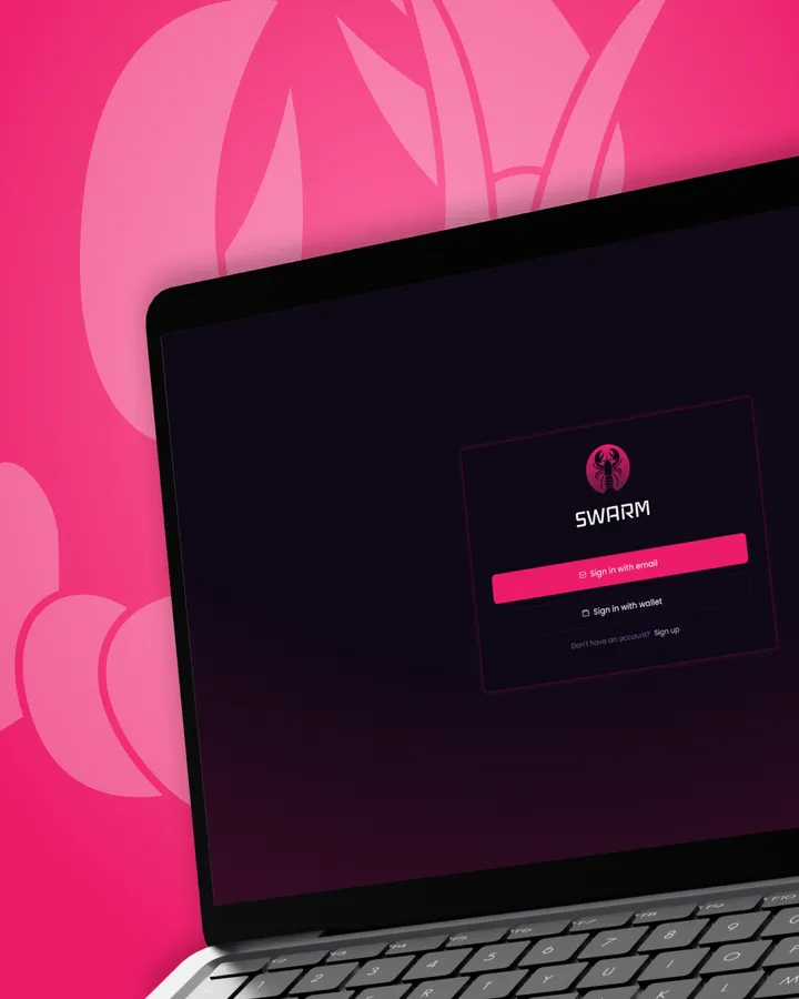 Mockup de una laptop con interfaz oscura sobre fondo rosa